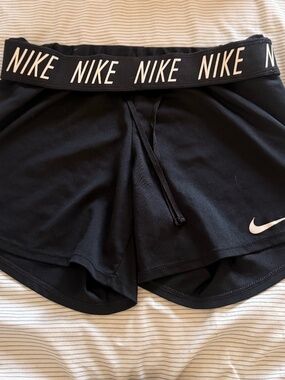 Nike Dri-FIT Athletic Shorts | XS